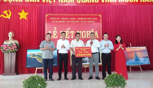 z7462194241858_6f754d39c311b435a5e1c4377c1f25c8