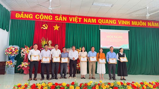 z7649879449664-3c29859eff9566435305b6156a531be2